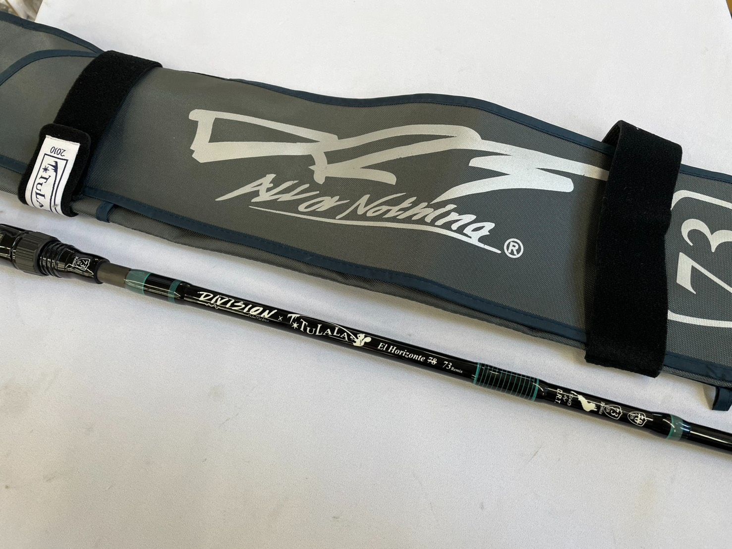 一部地域除く ＤＲＴ×ツララ エルホリゾンテ７３リミックス 後期型 ビッグベイトロッド バスロッド 激 西濃 ＤＩＶＩＳＩＯＮ ＲEＢＥＬ ＴＡＣＫＬＥＳ ＴＵＬＡＬＡ ＥＬ ＨＯＲＩＺＯＮＴＥ ７３ Ｒｅｍｉｘ ０７l