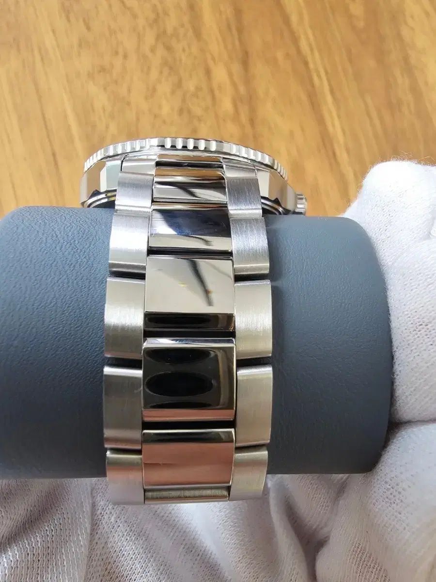  タグ ホイヤー アクアレーサー 200 カリバー5 オート 新モデル グラデーション 黒文字盤 セーター 自動巻き時計 腕時計(アナログ)