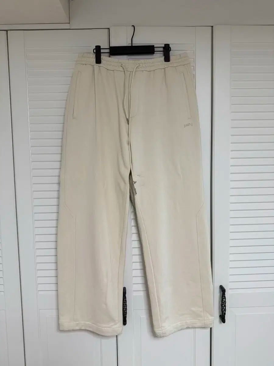 Juun.J ジュンジェイ ジャージ ワイドフィット スウェットパンツ サイズ 50 L