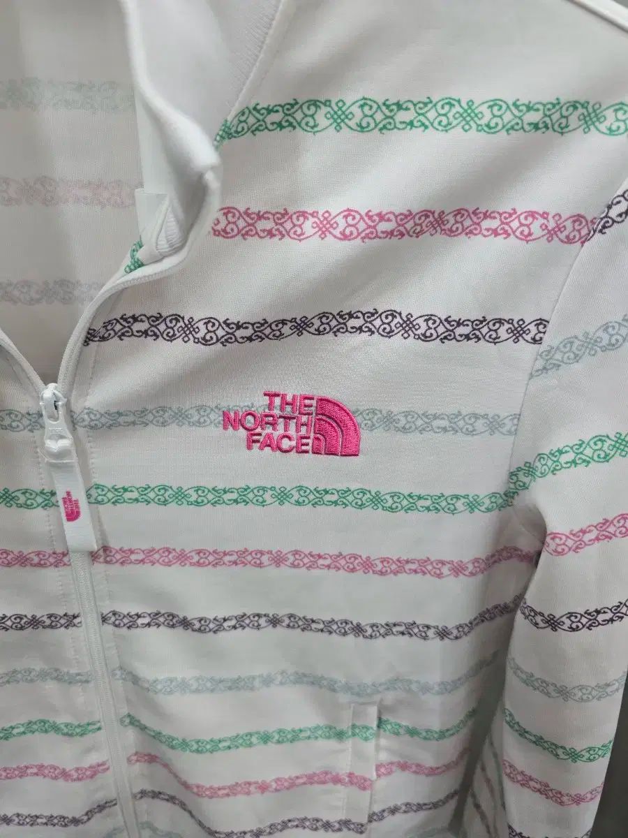 ザノースフェイス ストライプ レディース ジップアップ ジャケット