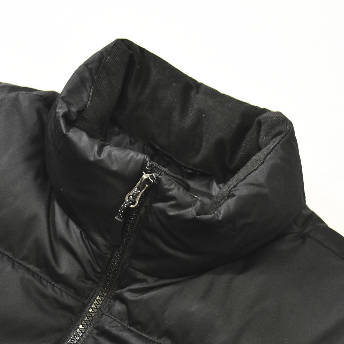 ダウンジャケット