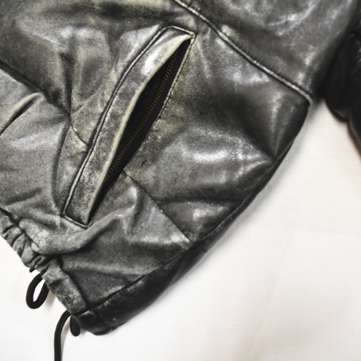 ダウンジャケット