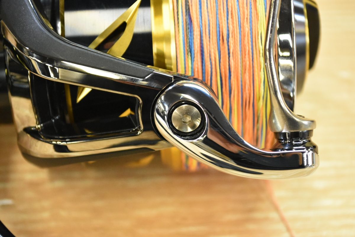 スピニングリール