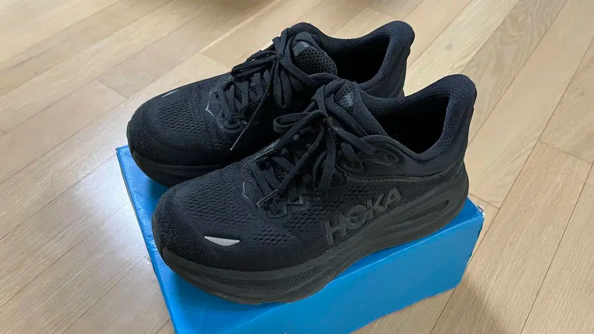 HOKA ONE ONE ホカオネオネ ボンダイ9 レディース W X-WIDE ブラック 255mm