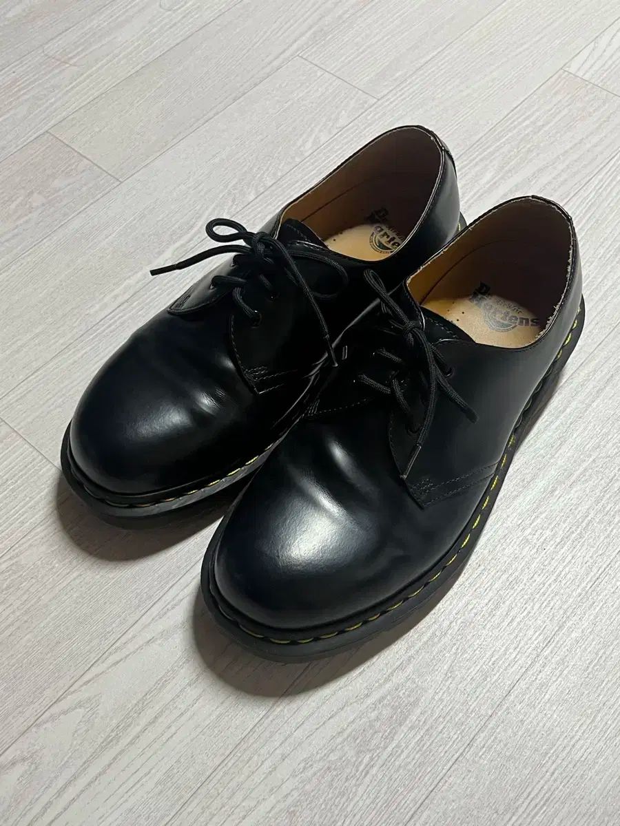 260 DR. MARTENS ドクターマーチン 1461 スムース ブラック