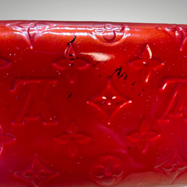 ルイ・ヴィトン ヴェルニ ポルトフォイユ・サラ ポムダムール 長財布