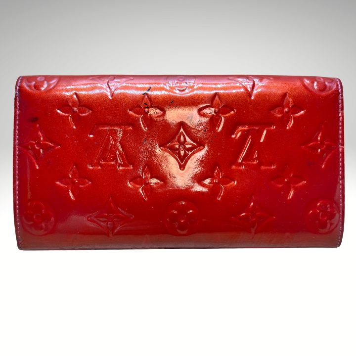 LOUIS VUITTON ルイヴィトン ポルトフォイユ サラ モノグラム ヴェルニ