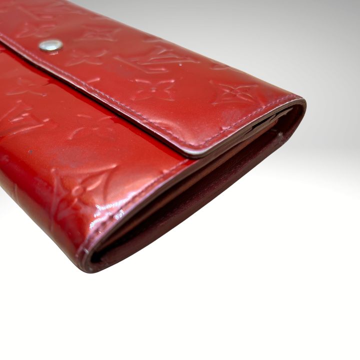 LOUIS VUITTON ルイヴィトン ポルトフォイユ サラ モノグラム ヴェルニ