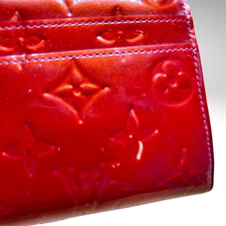 ルイ・ヴィトン ヴェルニ ポルトフォイユ・サラ ポムダムール 長財布