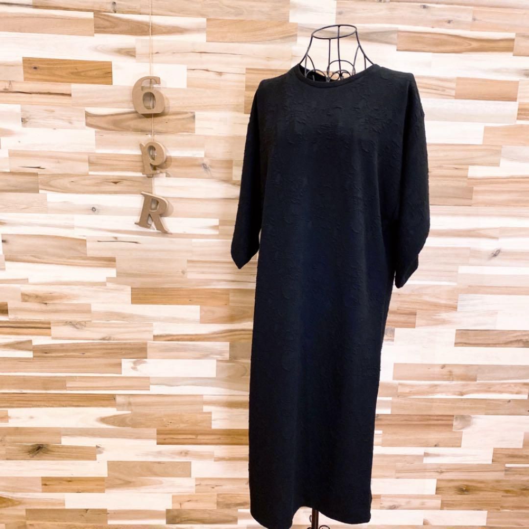 ザラ 3D アート ロング ワンピース モコモコ立体 総柄 M 黒ブラック