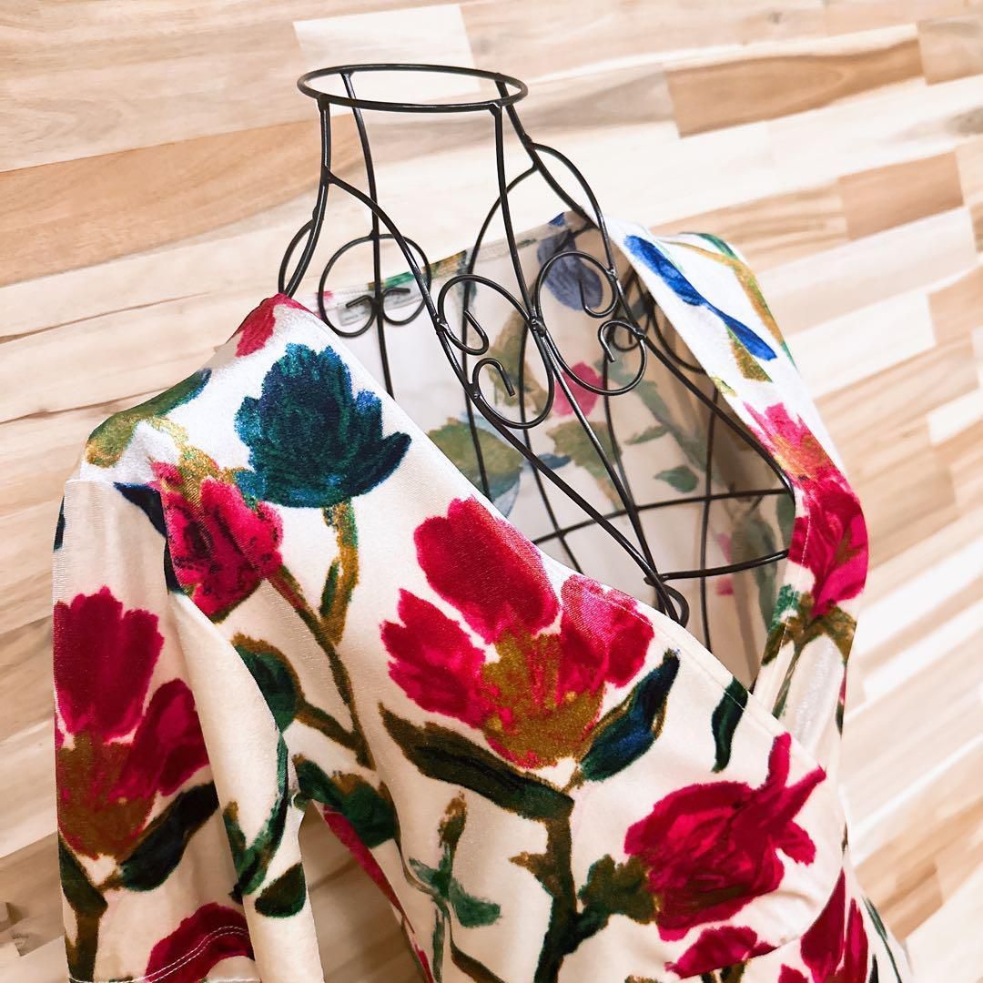 フラワー ワンピース