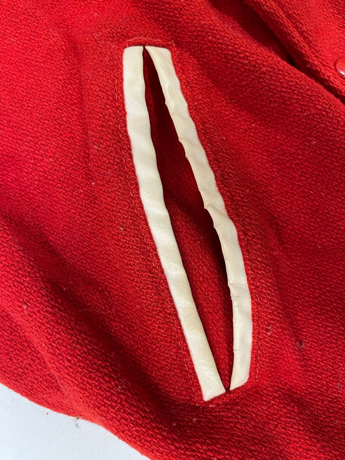 ヴァーシティジャケット