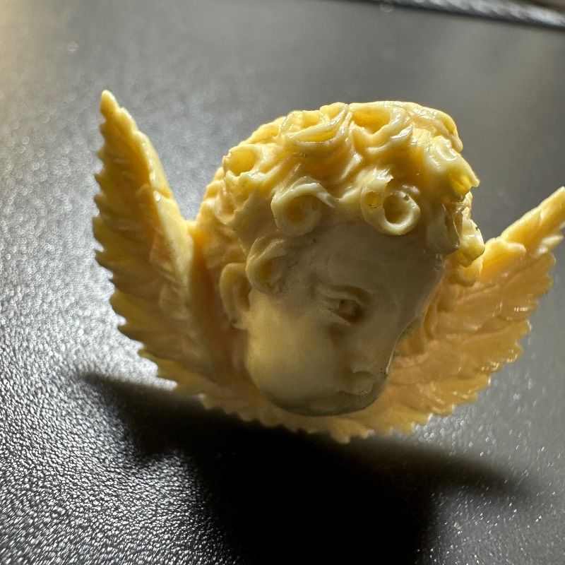 エンジェル 天使 ピンバッジ 素材不明 アイボリー S-BOX