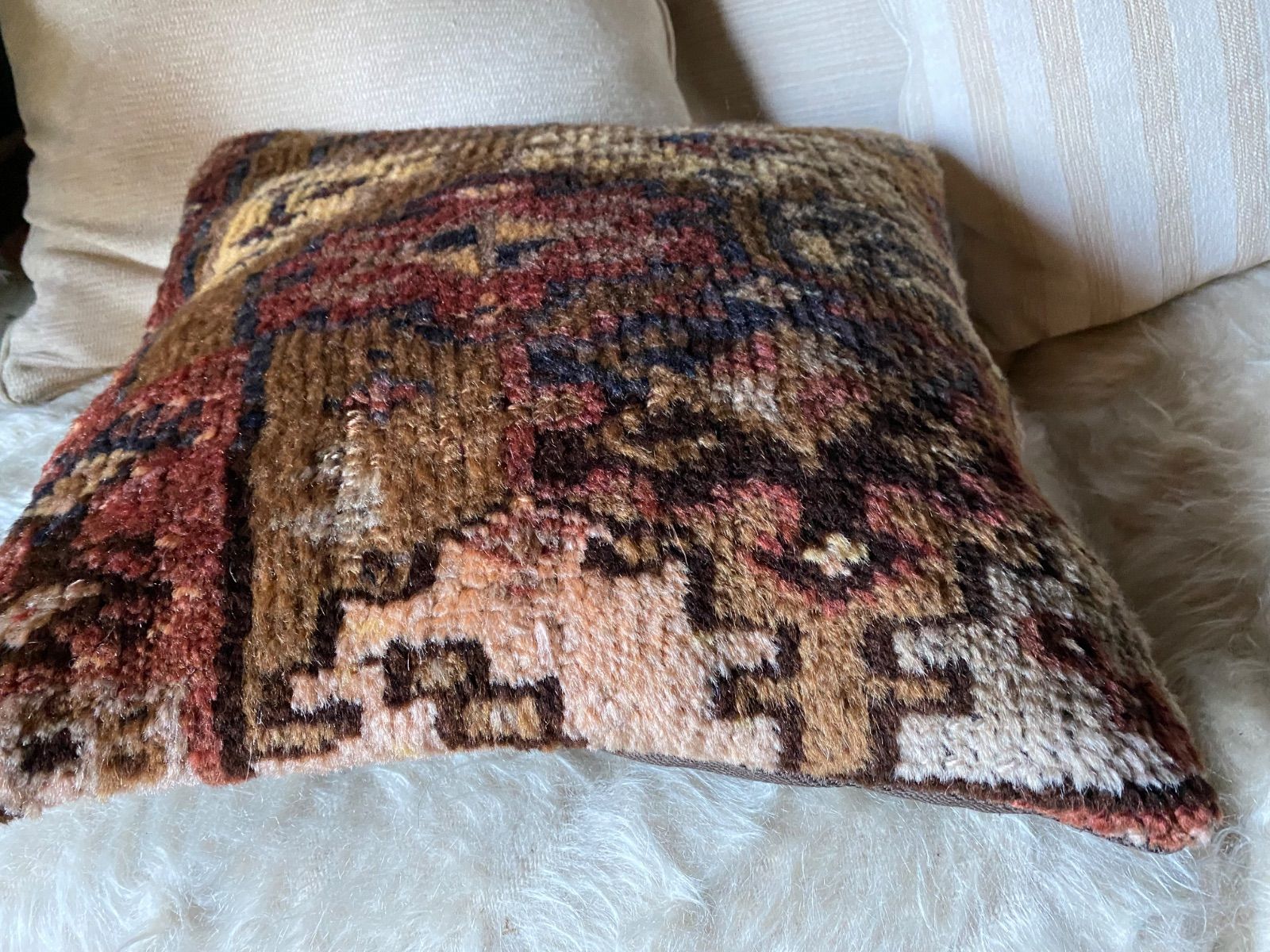 トルコ直輸入卸売価格！カルスのオールドキリムのクッションカバー！一