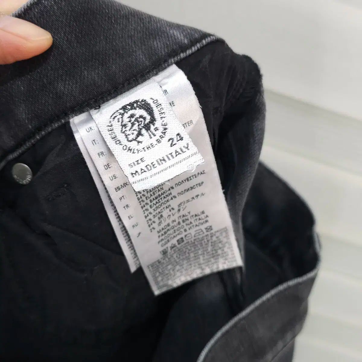 ウィメンズ デニムパンツ