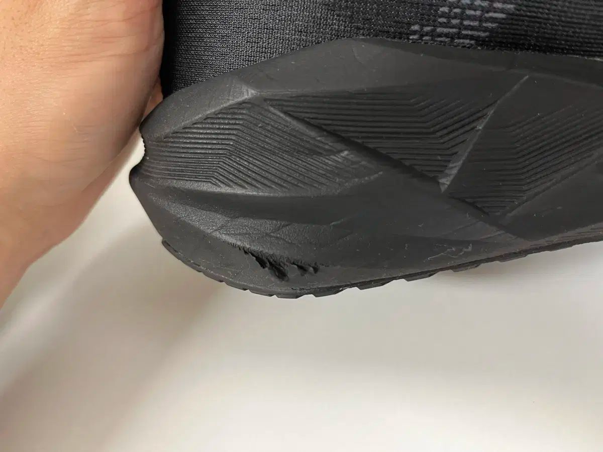 アシックス ノヴァブラスト