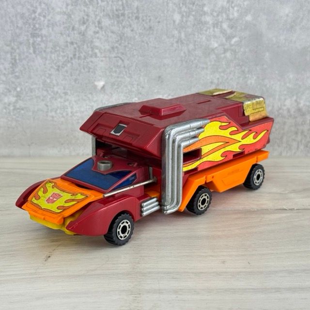 【当時物】タカラ トランスフォーマー C-77 ロディマスコンボイ 当時物】タカラ トランスフォーマー コンボイ 当時物 タカラ