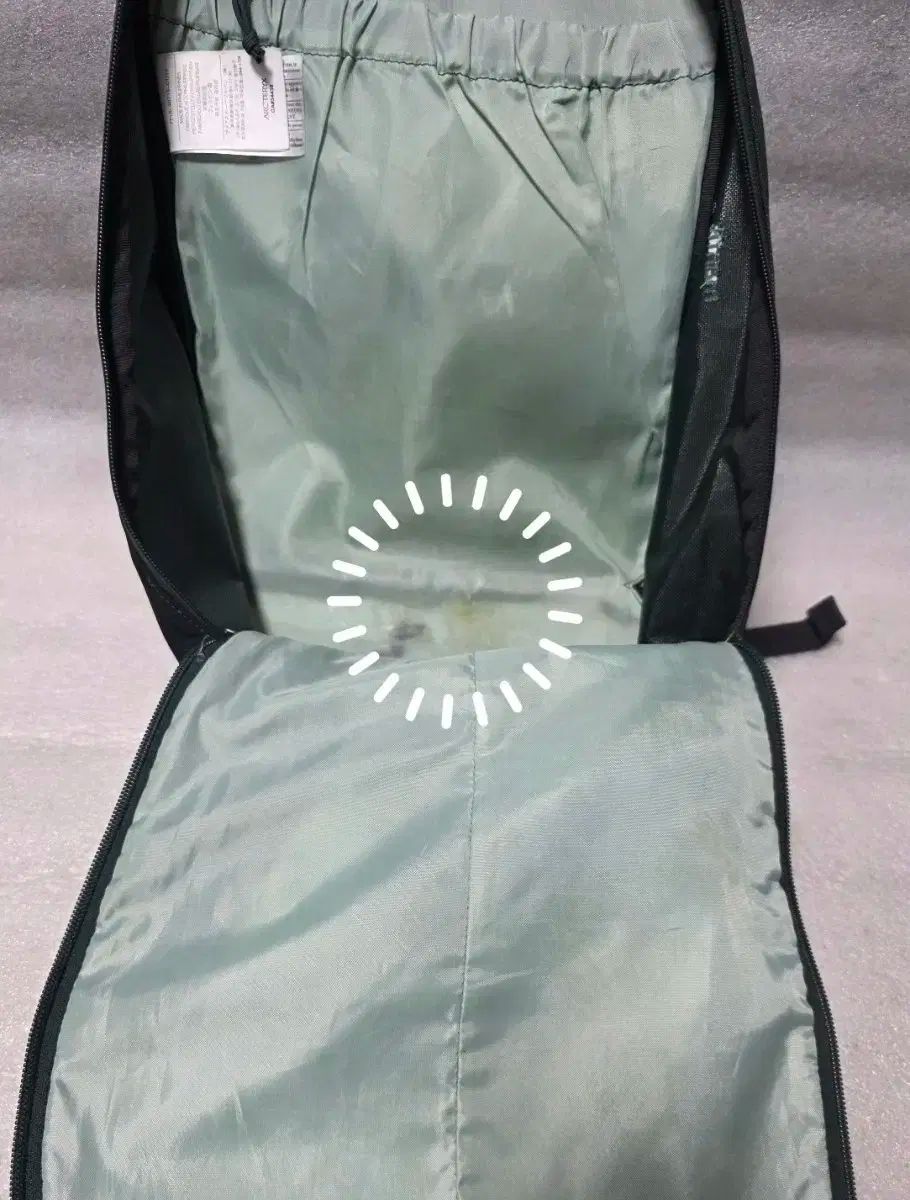 登山リュック 旅行キャンピングバックパック