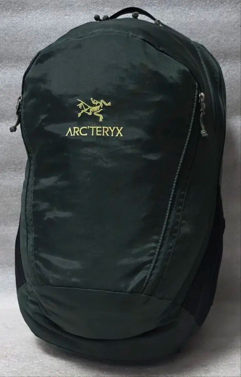 ARC TERYX アークテリクス マンティス mantis26 登山リュック 旅行キャンピングバックパック