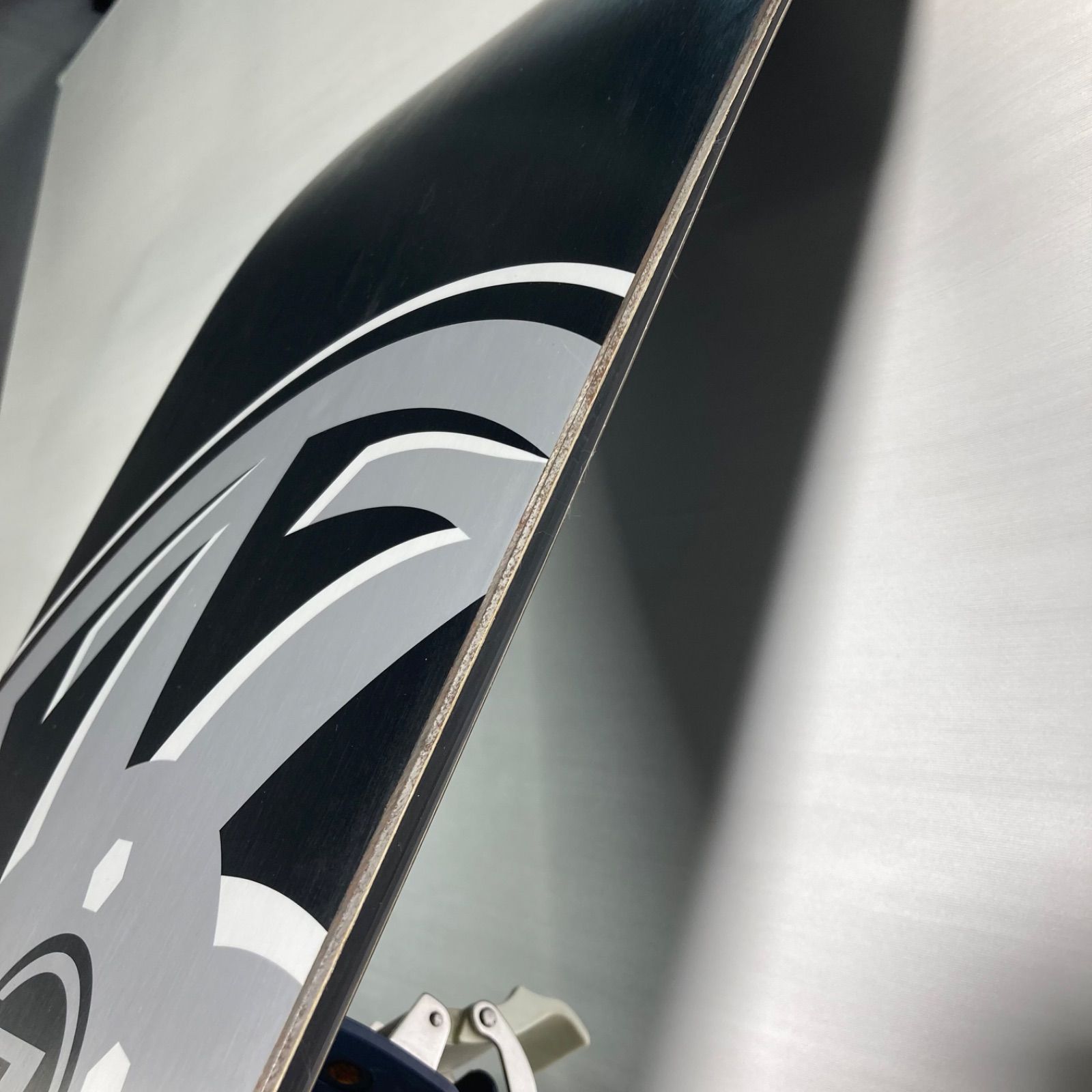 バートン】BURTON SEVEN B7 スノーボード 板 - メルカリ