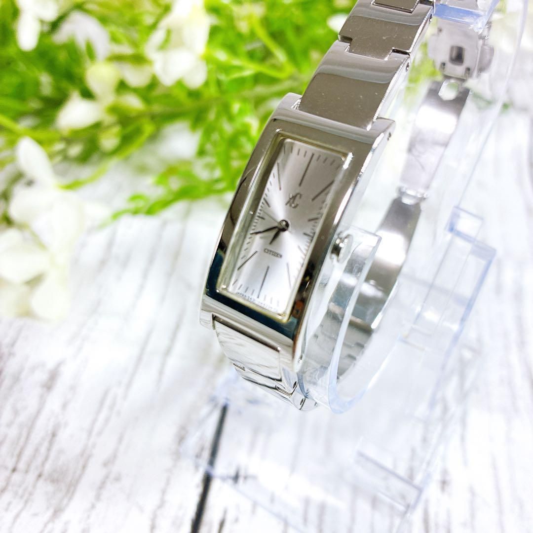 CITIZEN クォーツ アナログ 腕時計 シルバー 稼動品　クロスシー　QZ CITIZEN クォーツ アナログ 腕時計 シルバー 稼動品 クロスシー QZ