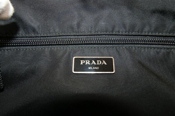 プラダ ボディバッグ