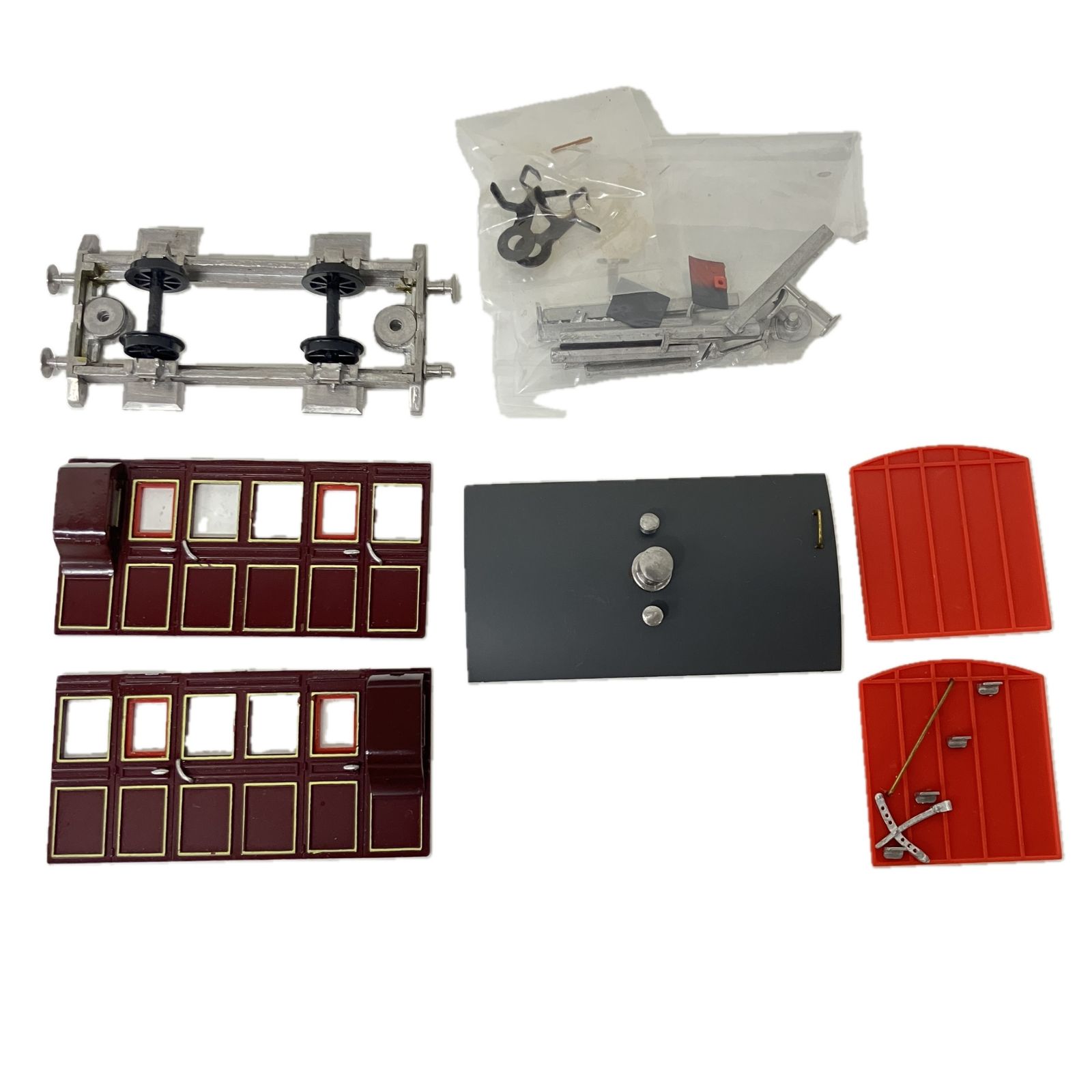 PECO Great Little Trains 組立キット Tram Locomotive 4 Wheel Coach O 16 5 7 mm Scale 鉄道模型