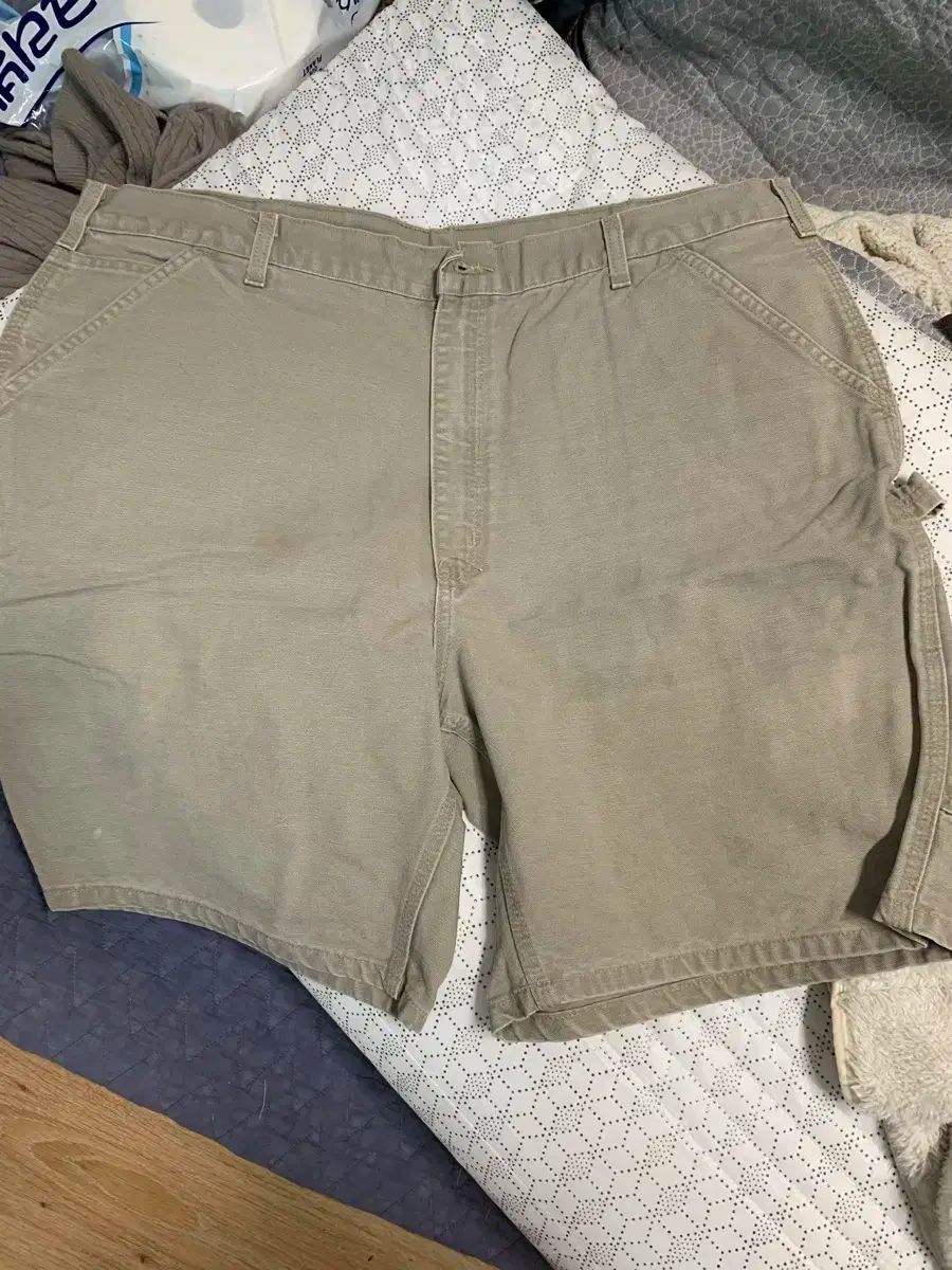 カーハート パンツ ONE点 50 000円です