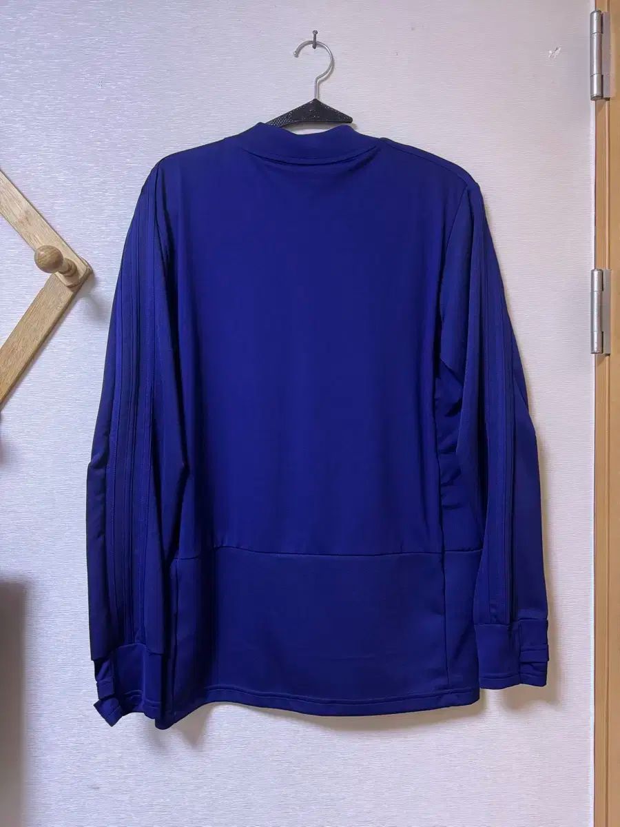 追加割引 17 18 日本 トレーニングウエア トップス 長袖