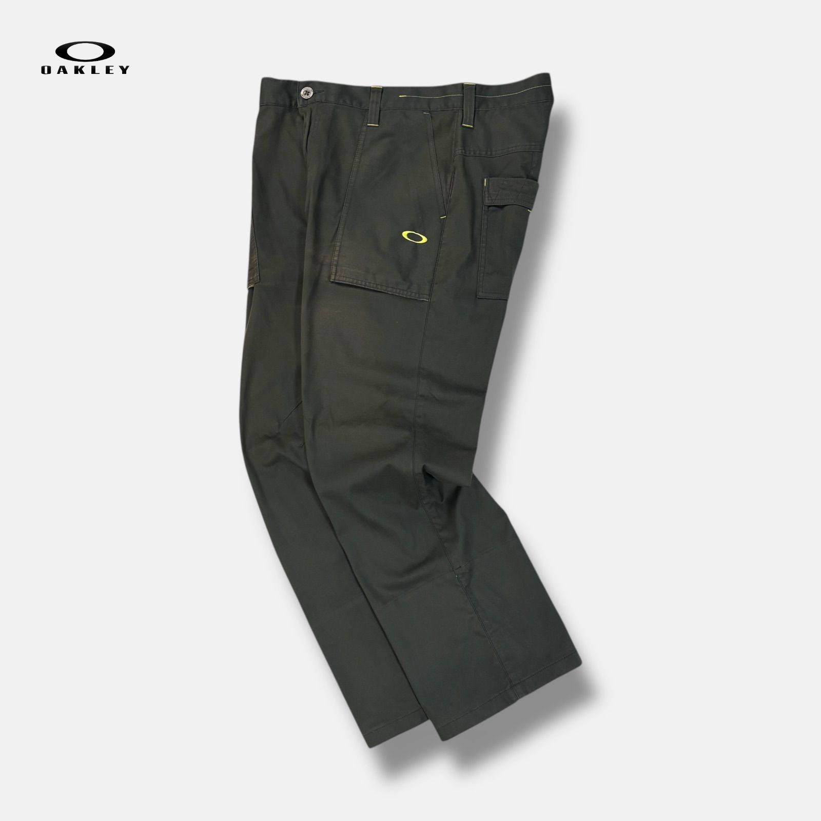 Oakley ナイロンカーゴパンツ　テックパンツ OAKLEY ワイドカーゴパンツ y2k テック系 グレー 36 - メルカリ
