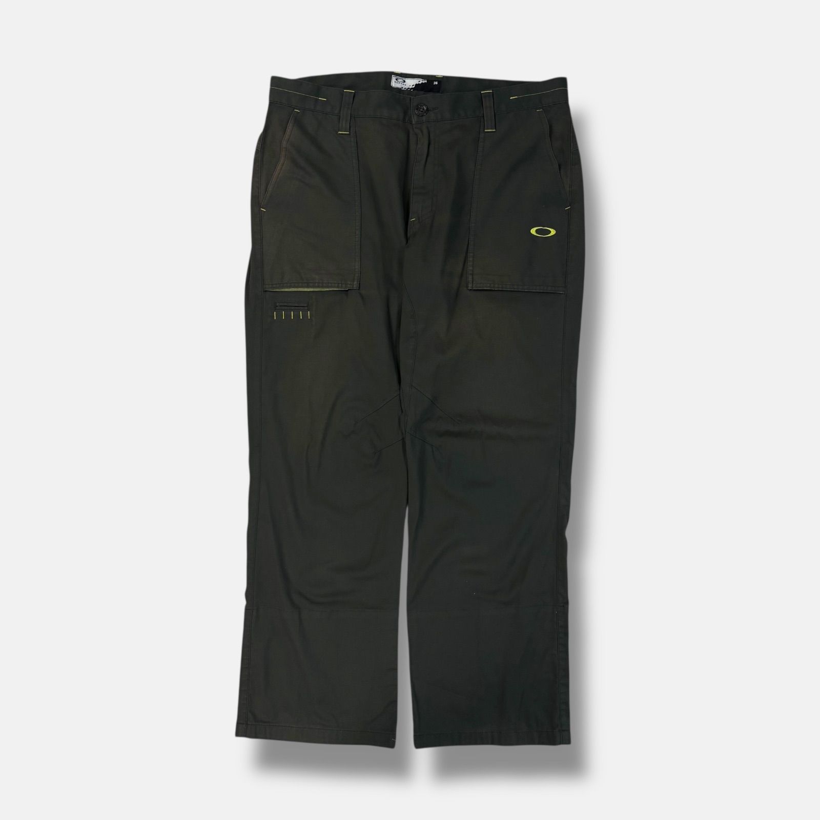 Oakley ナイロンカーゴパンツ　テックパンツ OAKLEY ワイドカーゴパンツ y2k テック系 グレー 36 - メルカリ