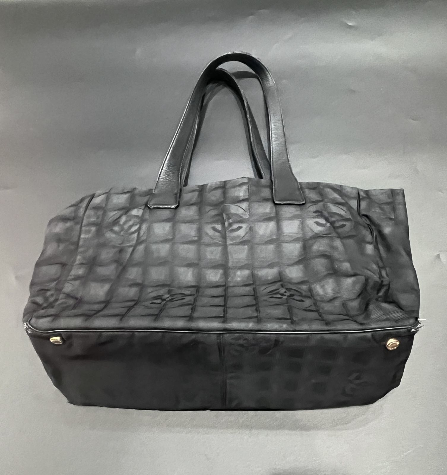 シャネル ニュートラベルライン トートバッグ B25110103