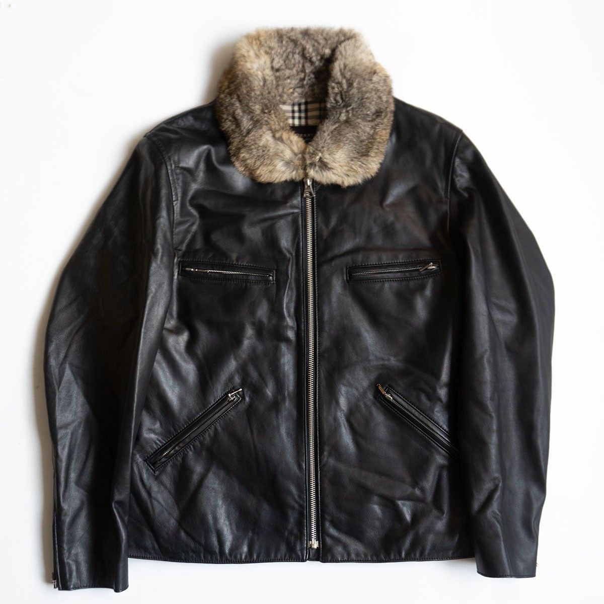 T*A様 バーバリーブラックレーベル　ホワイト羊革レザージャケット 極美品 バーバリーブラックレーベル 総裏ノバチェック ホースボタン