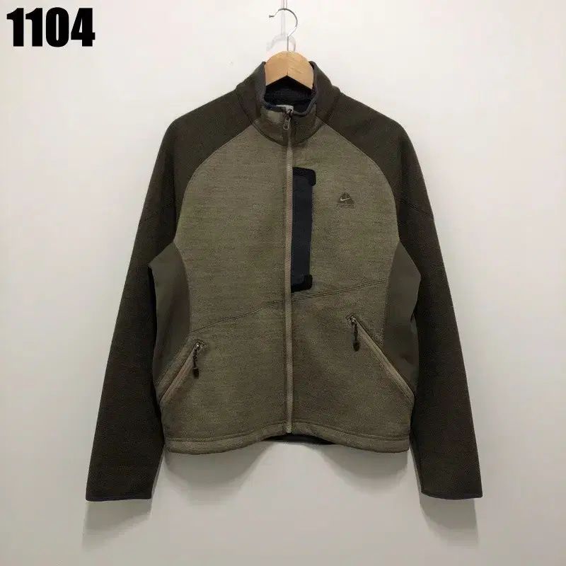  ジップアップジャケット サイズ3 新規開店 L NIKE ACG ジップアップ カーキ 【公式通販】