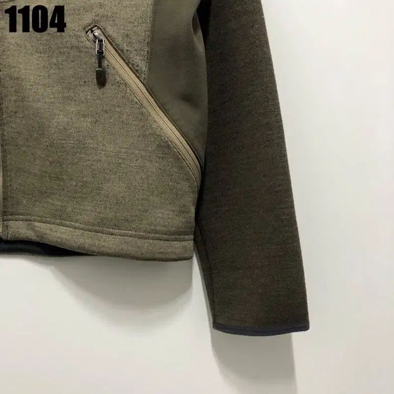新規開店 L NIKE ACG ジップアップ カーキ 【公式通販】