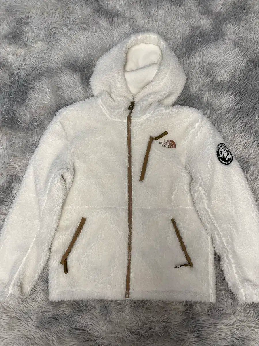 ザノースフェイス 白 フリース ジップアップ
