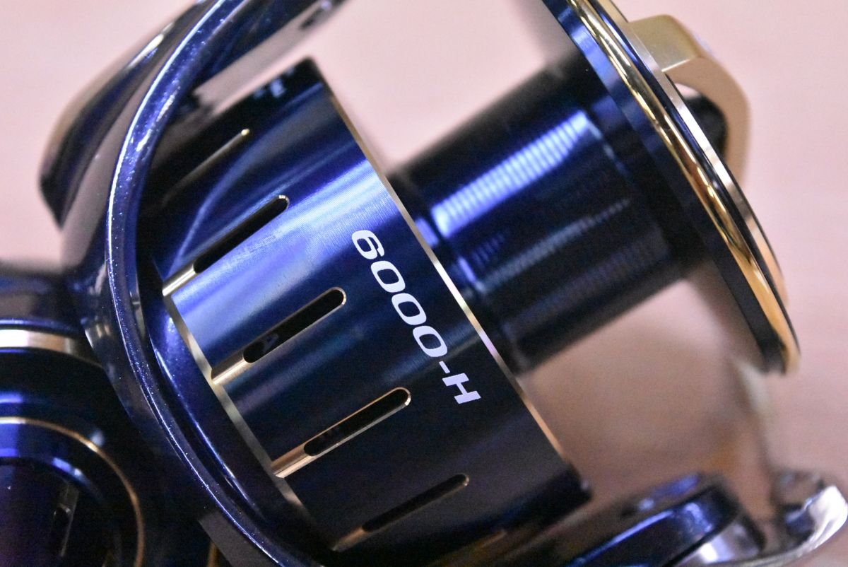 ダイワ 23 ソルティガ 6000-H DAIWA SALTIGA スピニングリール オフショア ショア ジギング ブリ ヒラマサ 青物