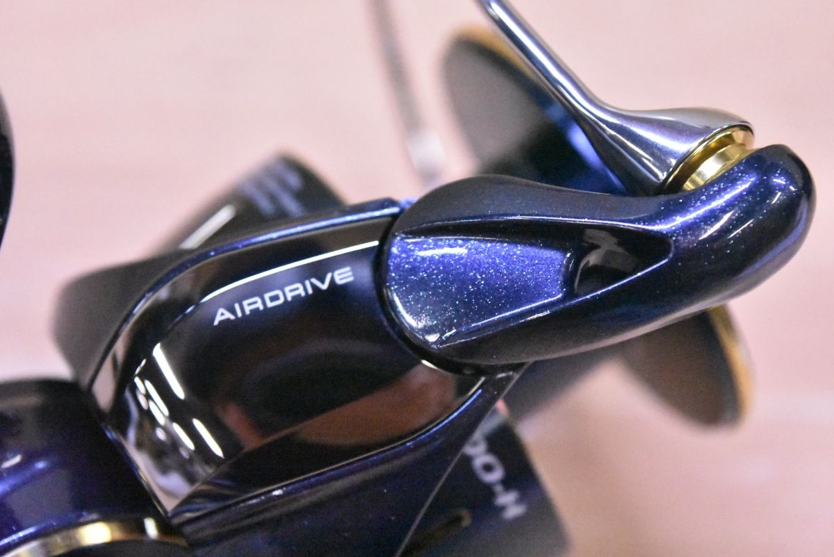 SALTIGA スピニングリール