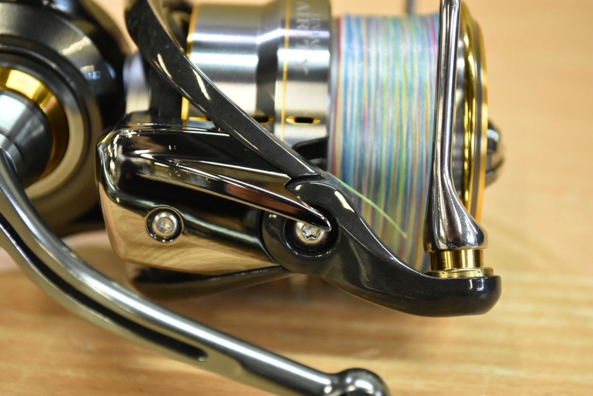 ダイワ 21 ルビアス エアリティ LT4000-CXH ゴメクサス ハンドルノブ 付き スピニングリール DAIWA LUVIAS AIRITY シーバス OLIVEOS_COM_TR