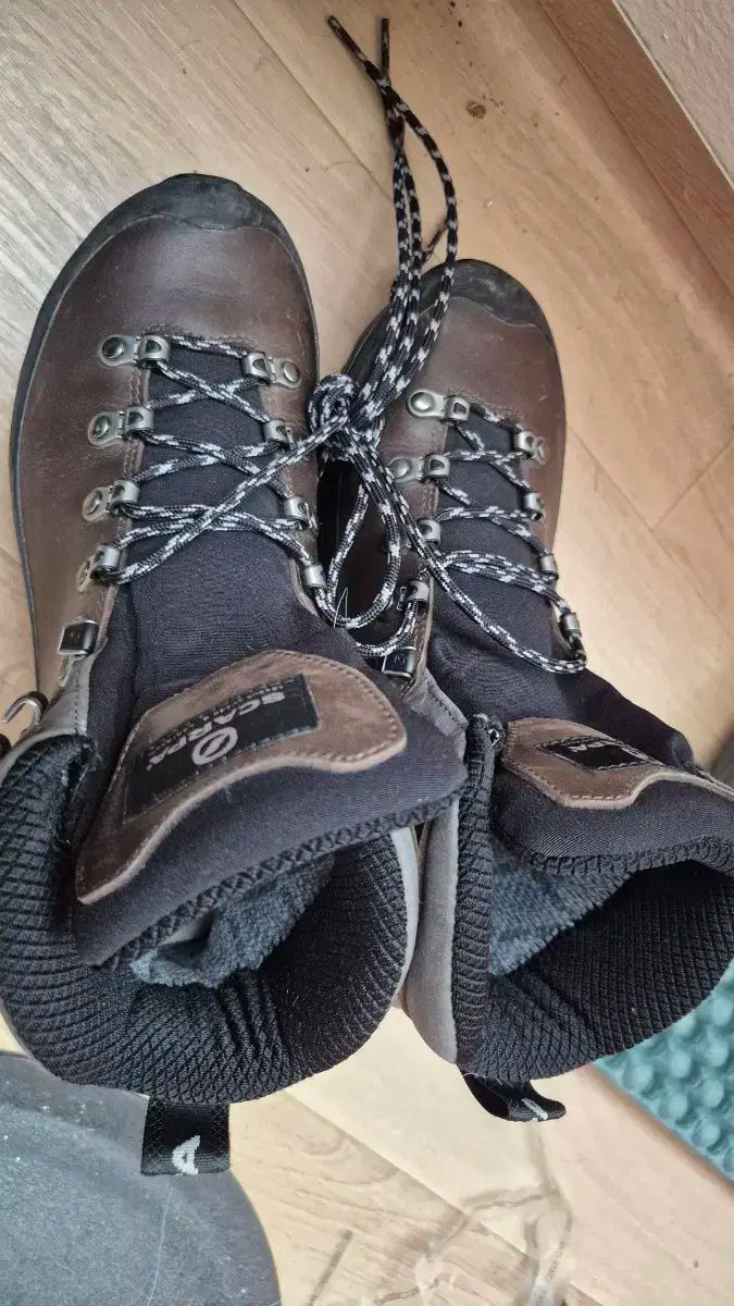 SCARPA スカルパ レディース 登山靴 240