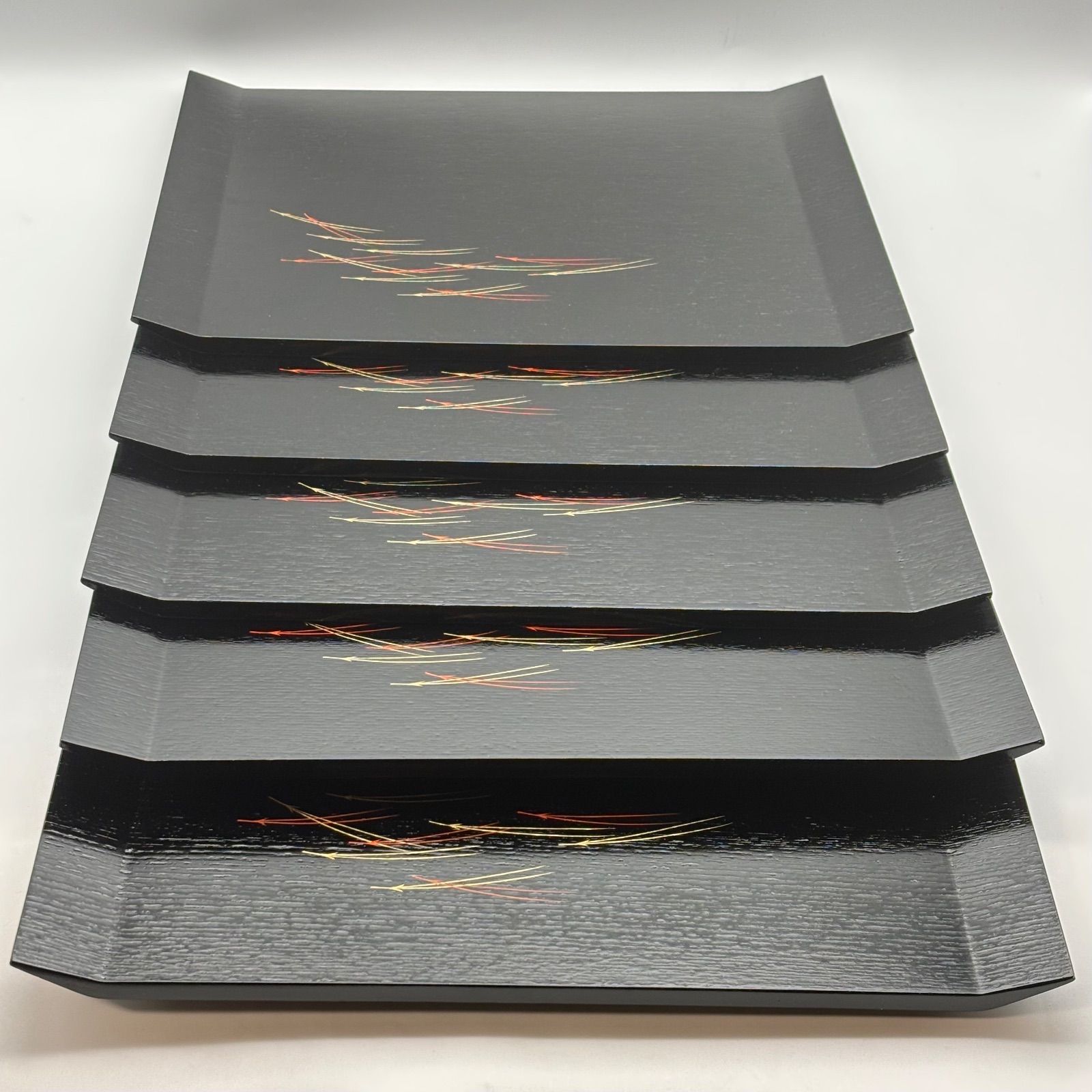 平安象彦】松葉蒔絵 吹上膳揃 （5客）/ 老舗京漆器 象彦 伝統工芸品