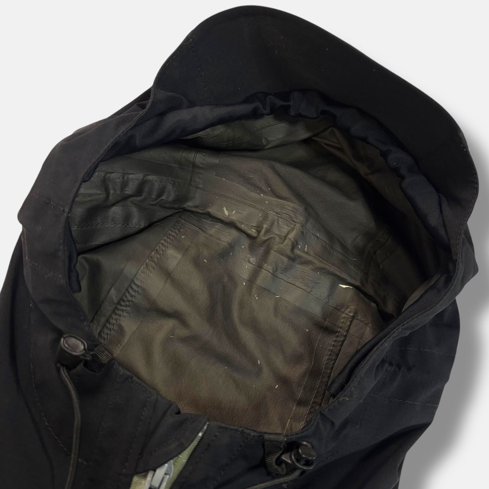 MILLET GORE-TEX ブラックマウンテンパーカー MILLET（ミレー） マウンテンパーカー ウインドブレーカー HARD SHELL