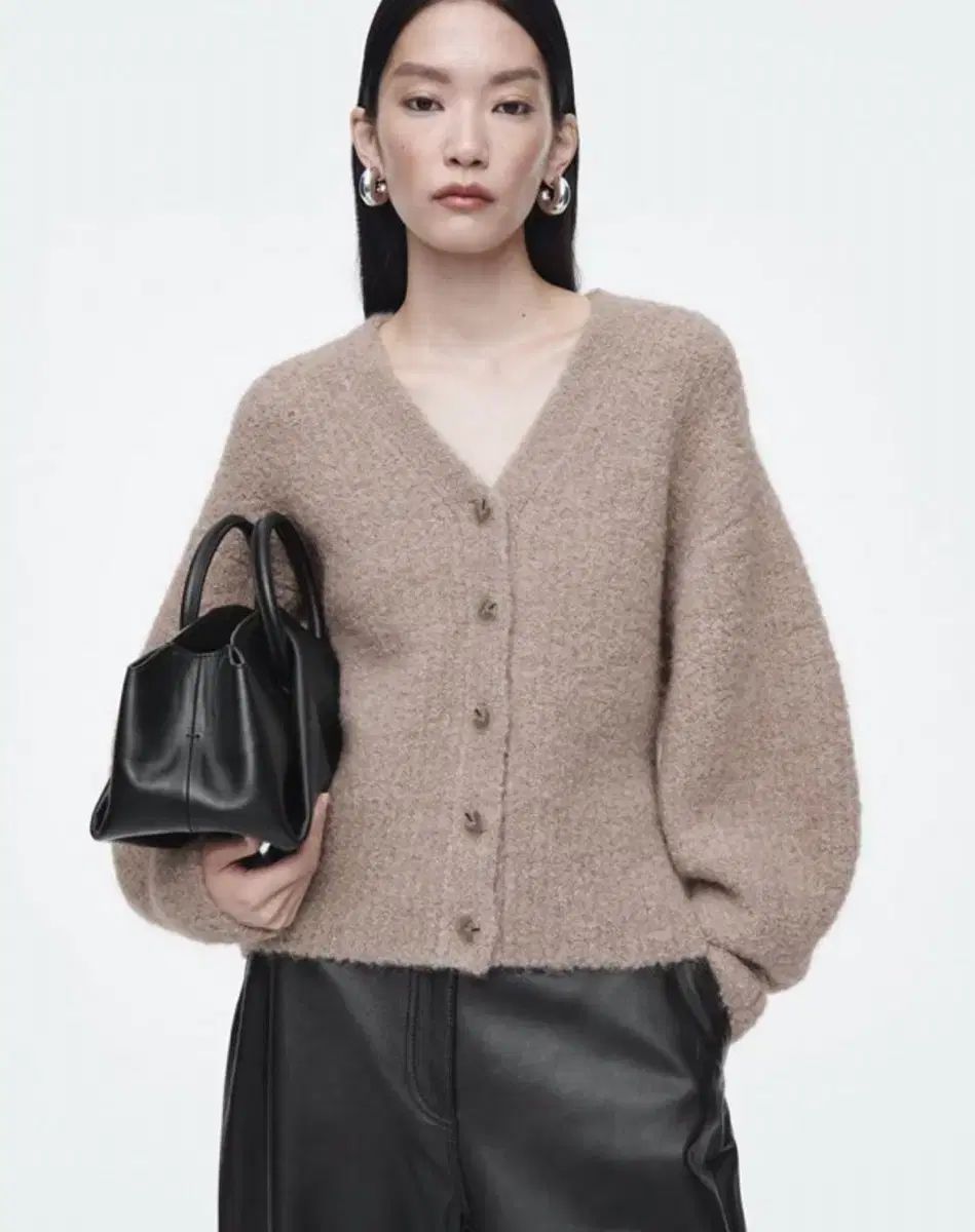 cos コス テクスチャード アルパカ ブレンド Vネック カーディガンm