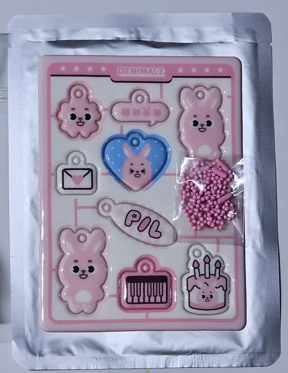 DAY6（デイシックス） デニマルズ(DENIMALZ) ソフトバッジ ウォンピル