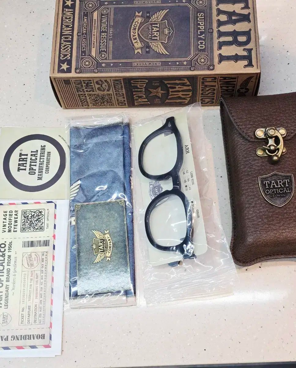 タート オプティカル アーネル ヘリテイジ 50 サイズ A1 COLOR