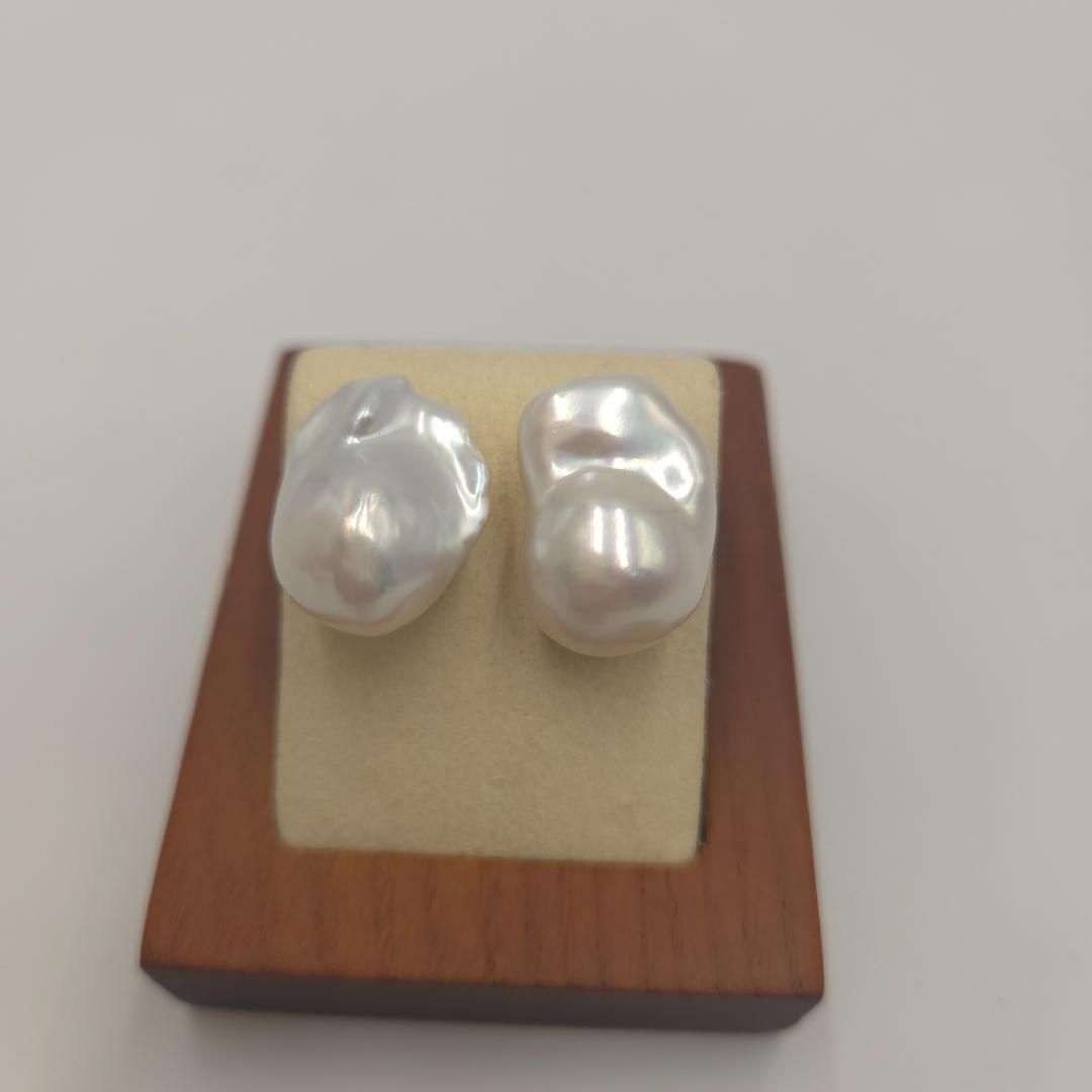 K 14 WG 淡水真珠 バロックパールピアス LARICA風 パール