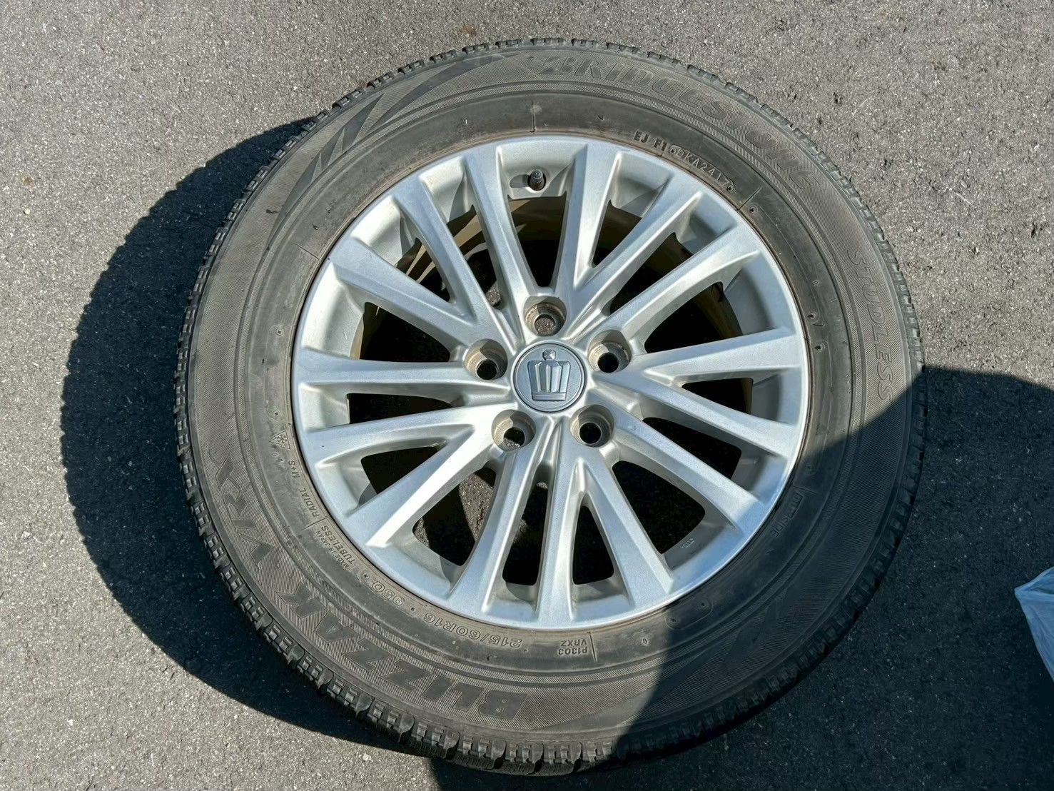 215/60R16 スタッドレス＆ホイールセット クラウン - メルカリ