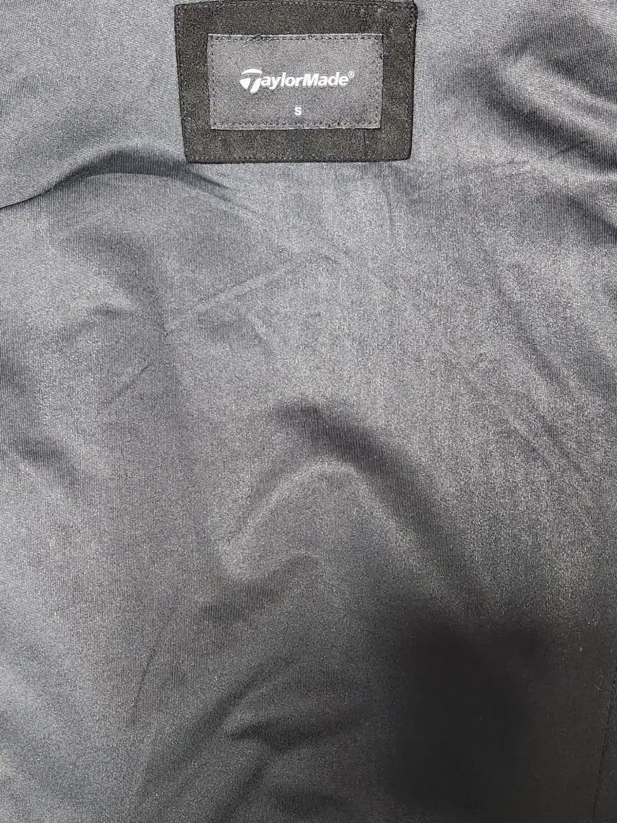 激安で季節を先取り。 TaylorMade Golf レディース フェイクファー ジップアップ ベスト S 22SS