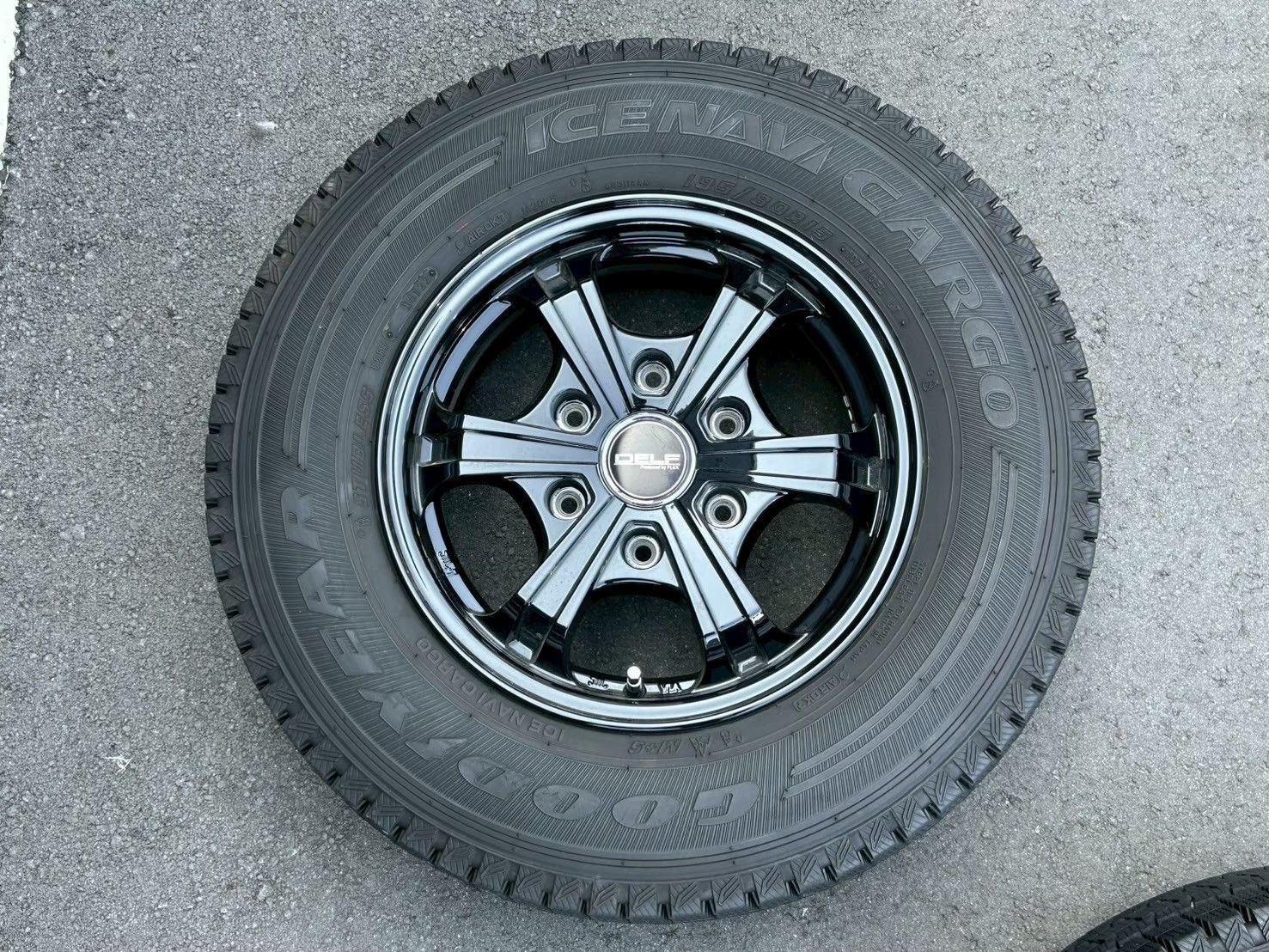 195/80R15スタッドレスタイヤセット 195/80R15 スタッドレス＆ホイールセット ハイエース ハイエーススタッドレスタイヤホイールセット ハイエース タイヤ・ホイールセット