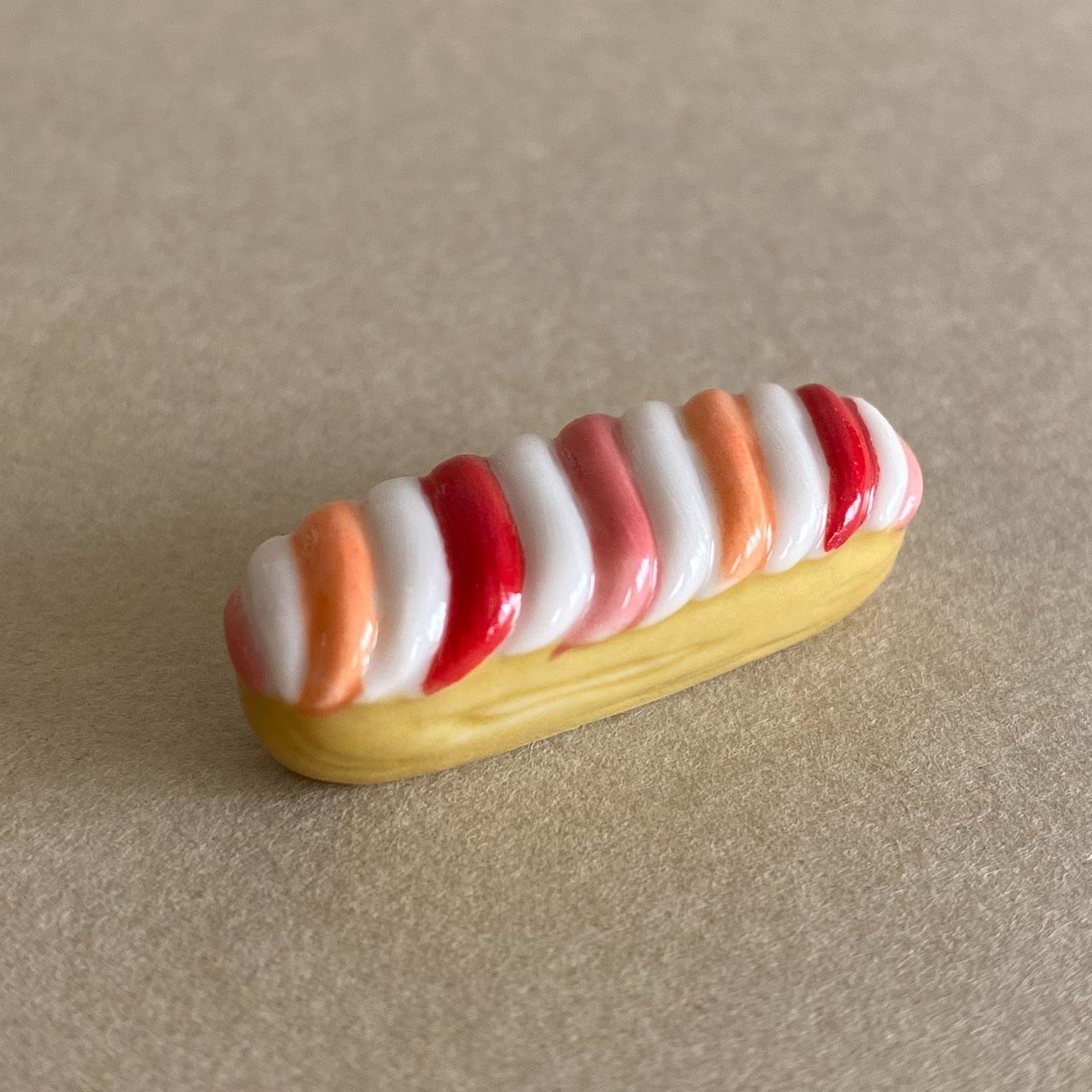 フルーツエクレアのフェーブ／スイーツ／フランス雑貨／陶器ミニチュア